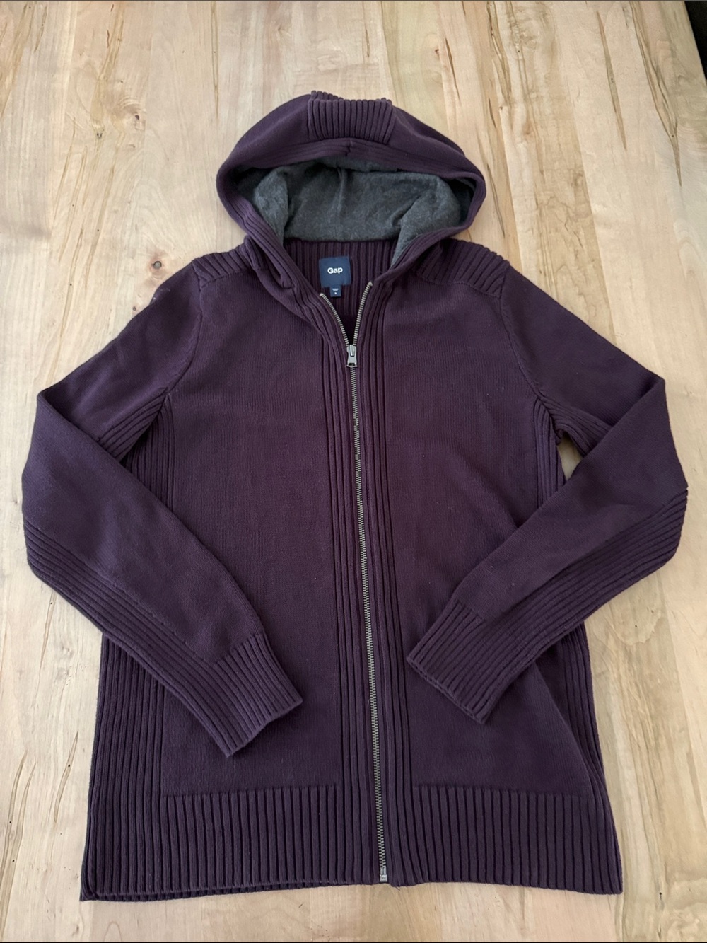 GAP Men’s Hooded Zip Sweater - Plum